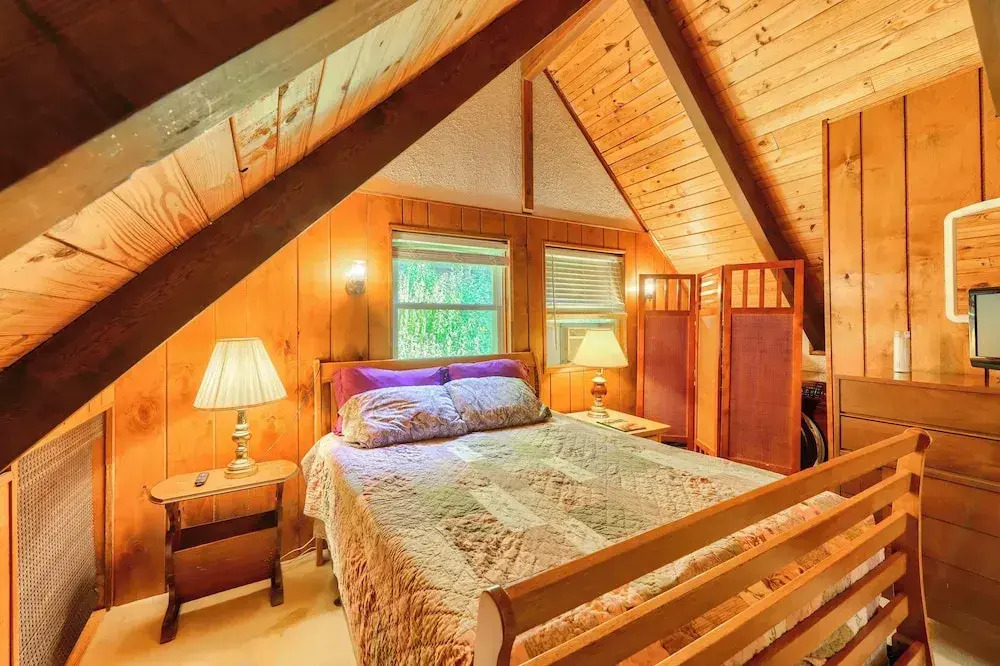 Snowshoe Cabin W/ Resort Perks - Ski, Tube & More!