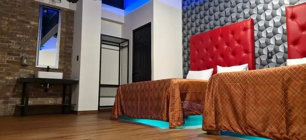 HOTEL MAQUIAVELO SOLO ADULTOS
