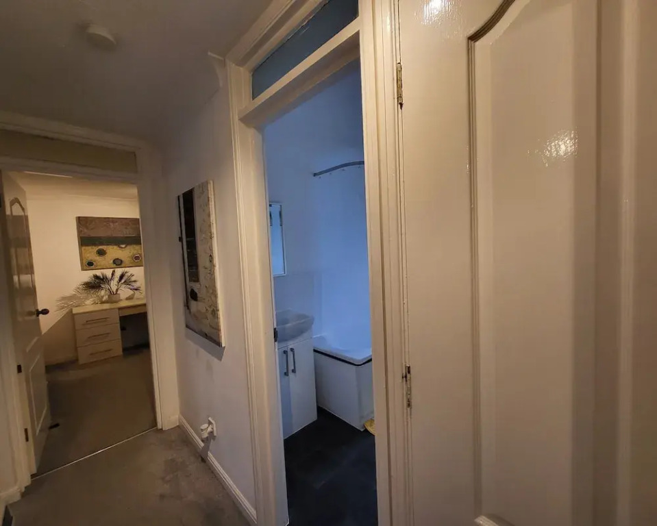 Captivating 2-bed Apartment in Southend-on-sea