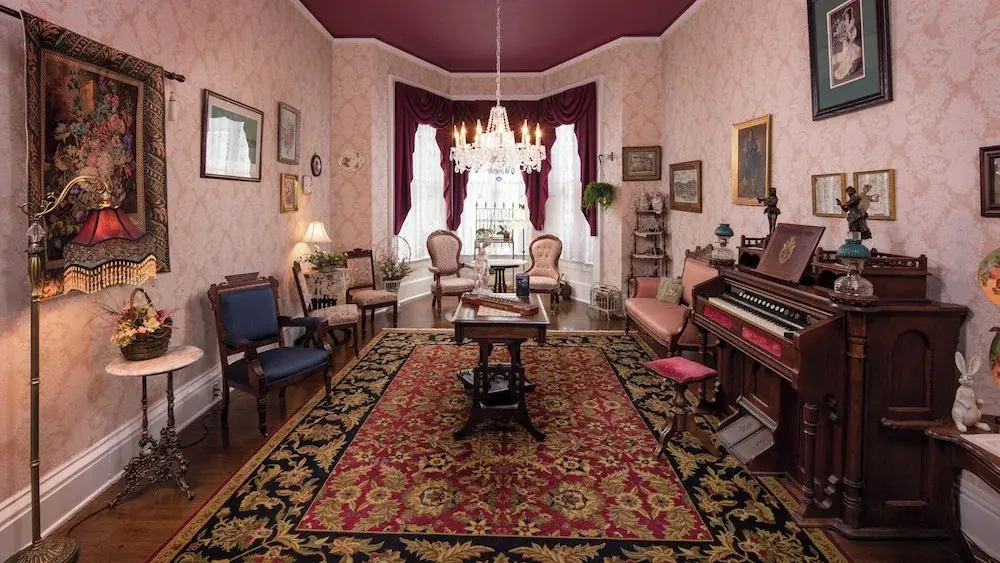 The Steamboat House Bed & Breakfast
