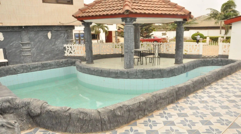 Moowal Grand Hotel