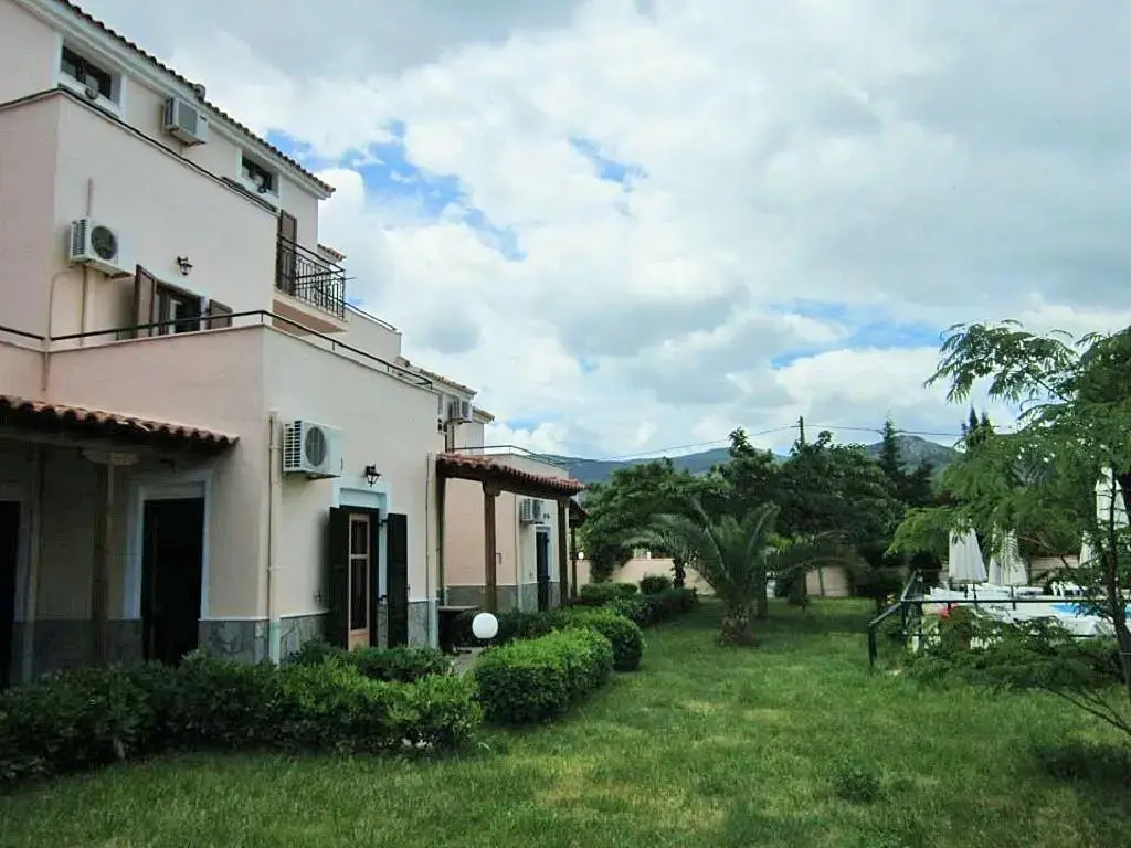 Sunshine Apartments