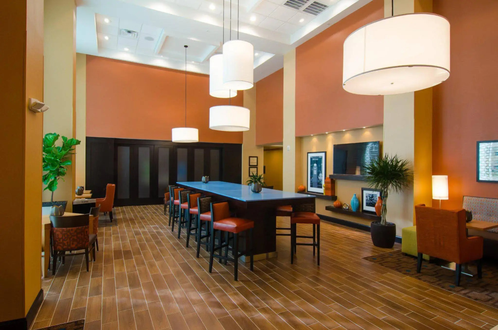 Hampton Inn & Suites Huntsville