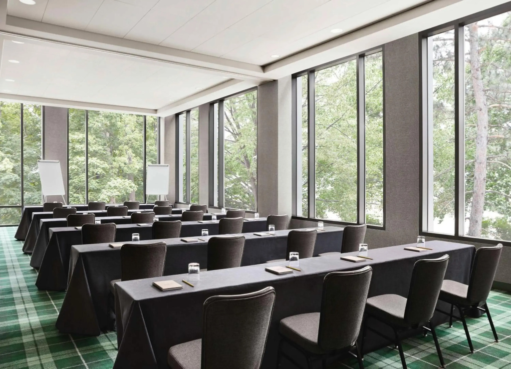 Отель Graduate by Hilton East Lansing