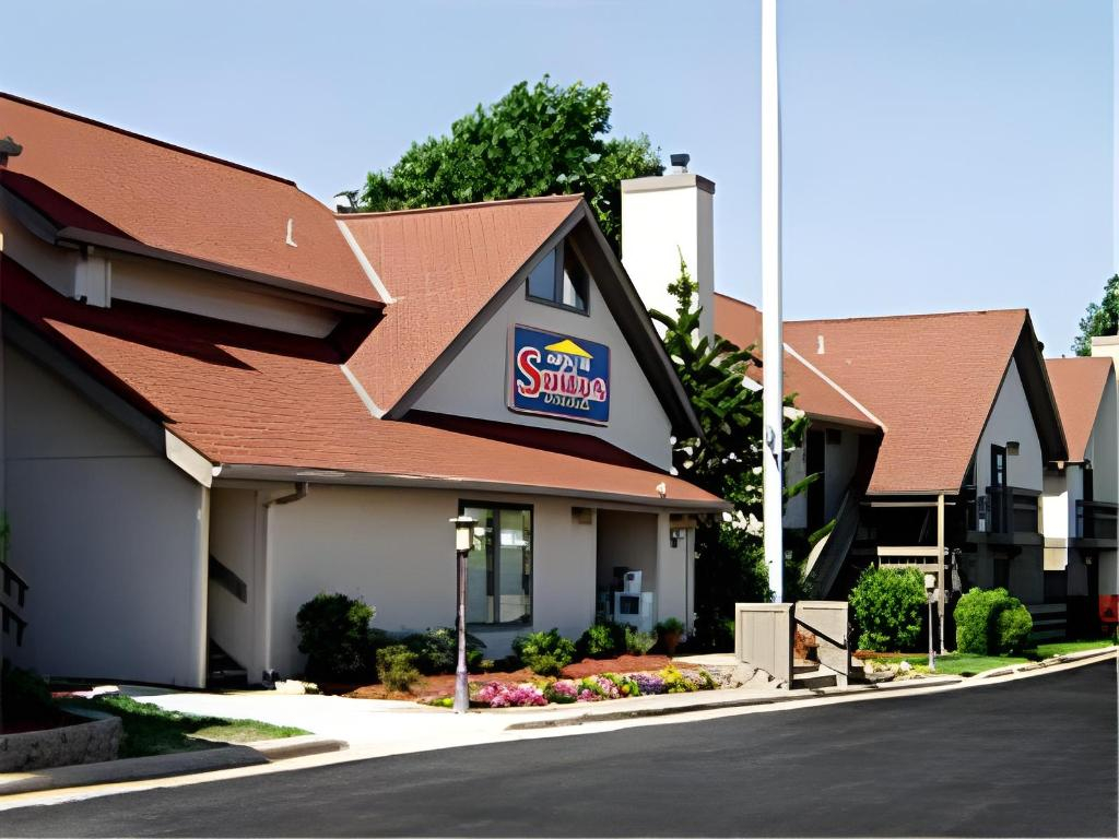 MainStay Suites Springfield South - Battlefield Rd