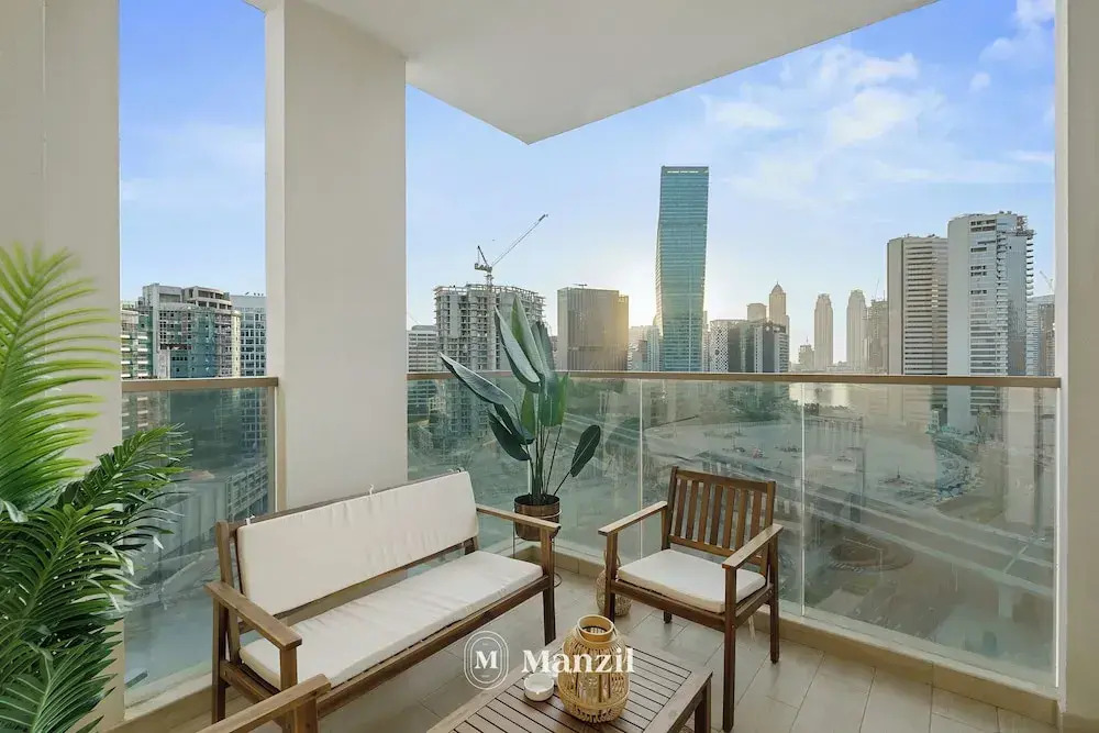 2BR w Canal & Burj View Near Dubai Mall