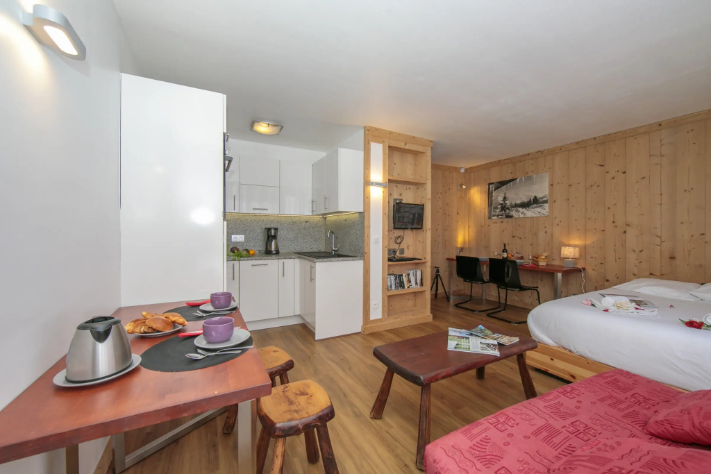 Residence de Lognan- Les Drus 12