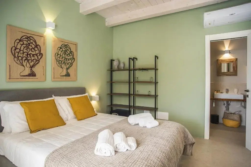 Villa i Gelsi with pool by Azalo Country House