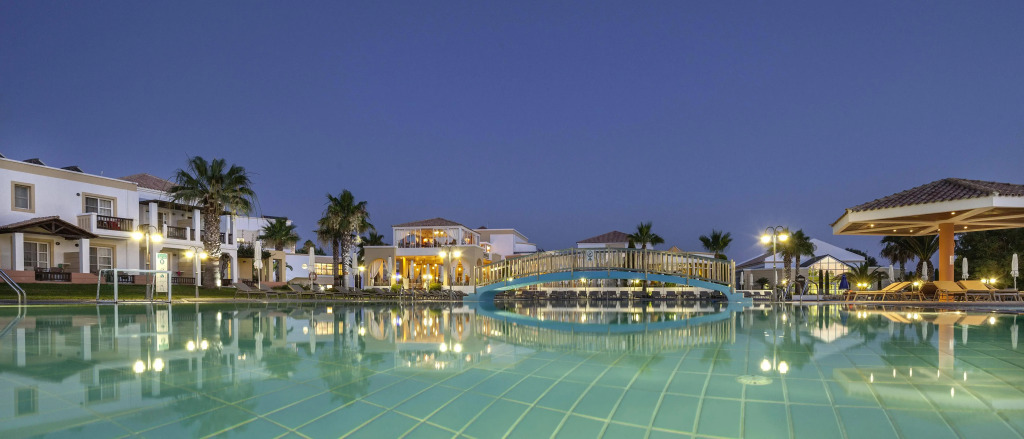 Neptune Luxury Resort