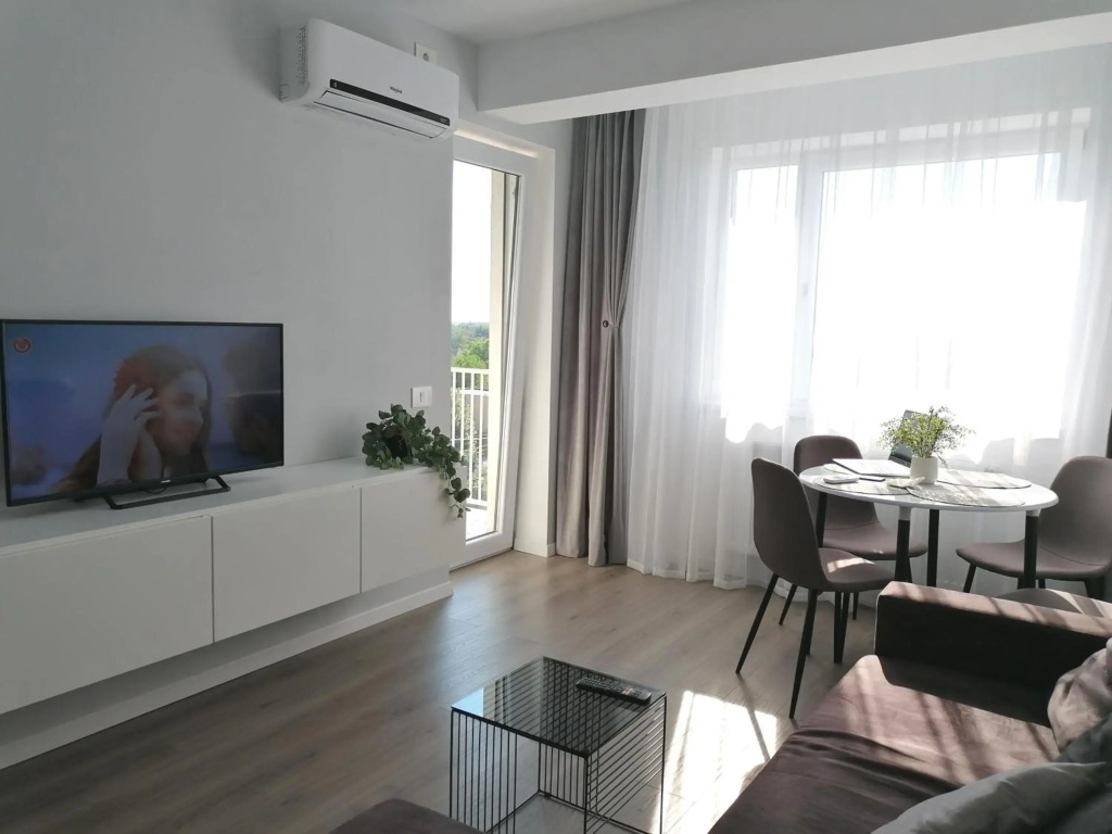 SunsetView Apartment