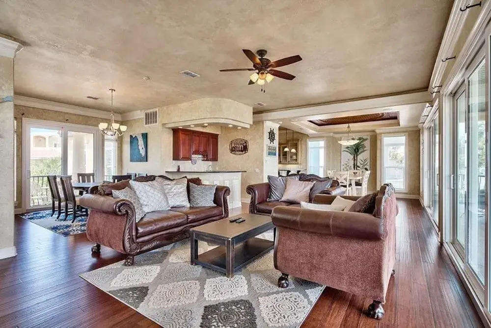 Sea Span 6 Bedroom Holiday Home by Five Star Properties
