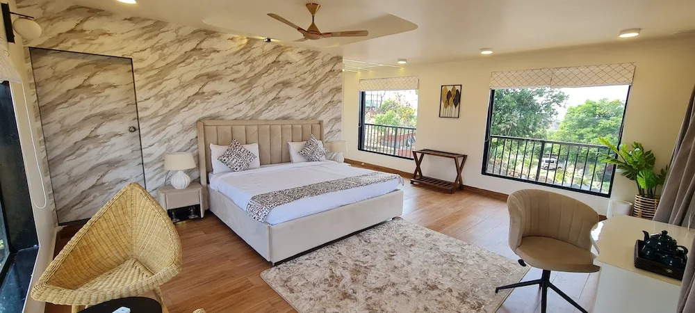 Stay Serene Luxury