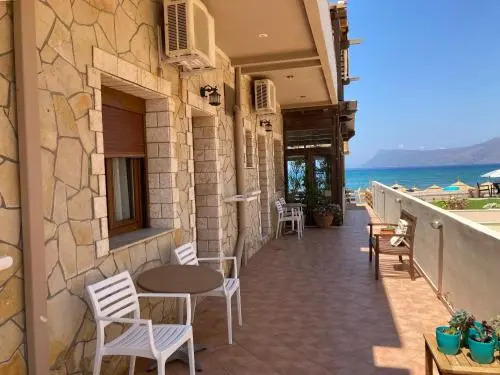 Molos Beach Rooms