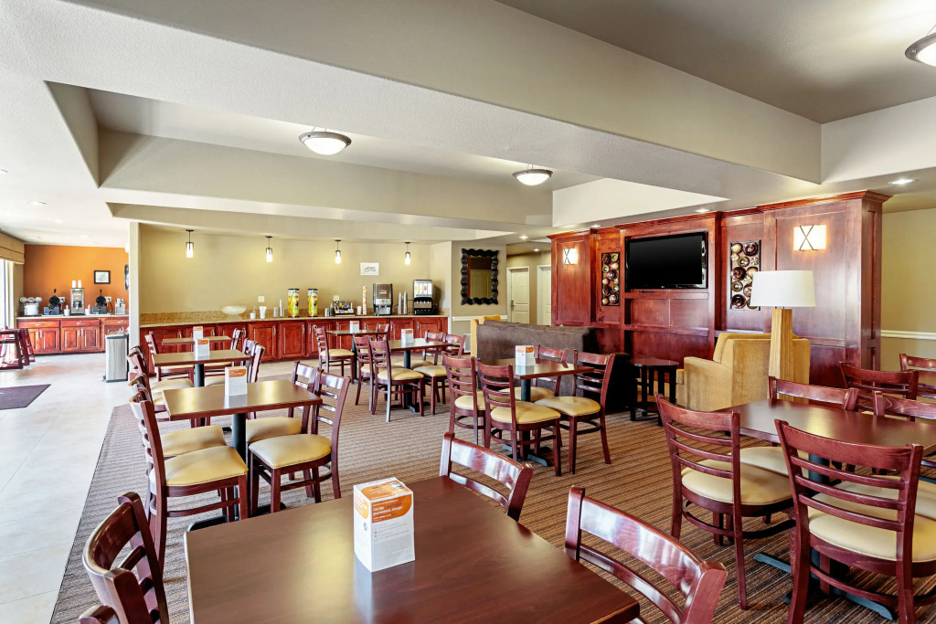 Sleep Inn & Suites at Six Flags