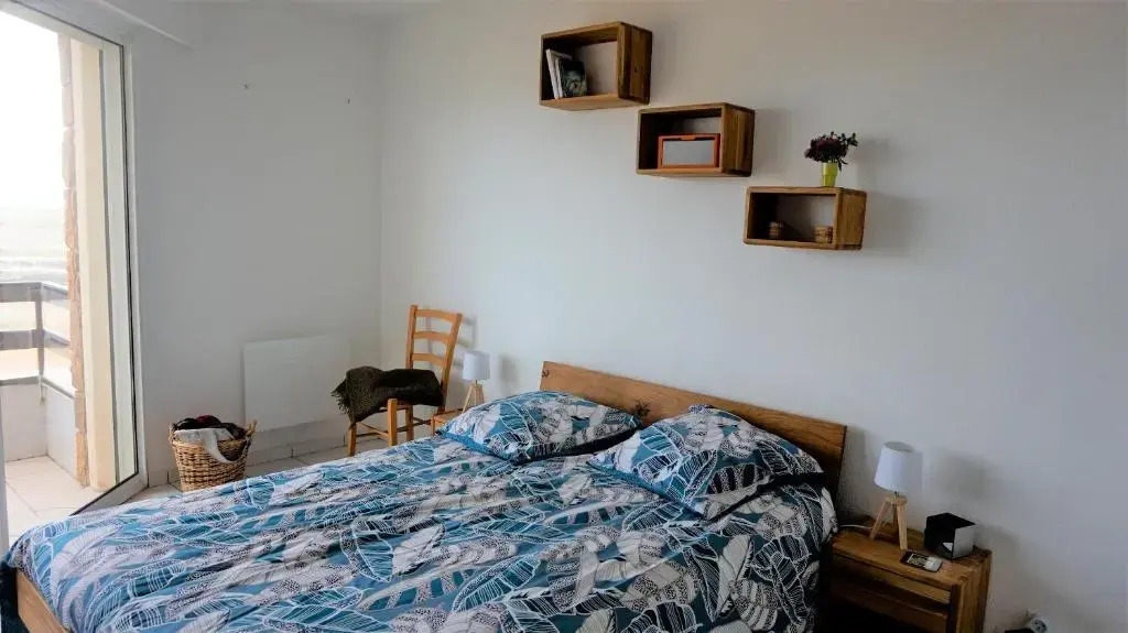 Appartement VUE SUR MER avec WIFI et terrasse à PERROS-GUIREC Ref-816