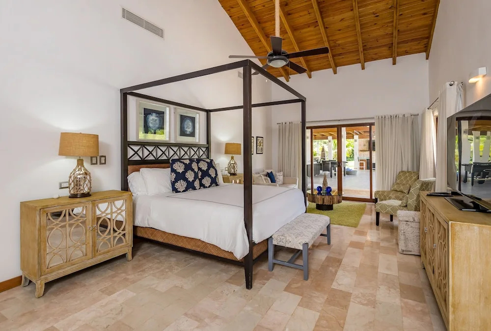 Luxurious 5-bdr villa at Casa de Campo