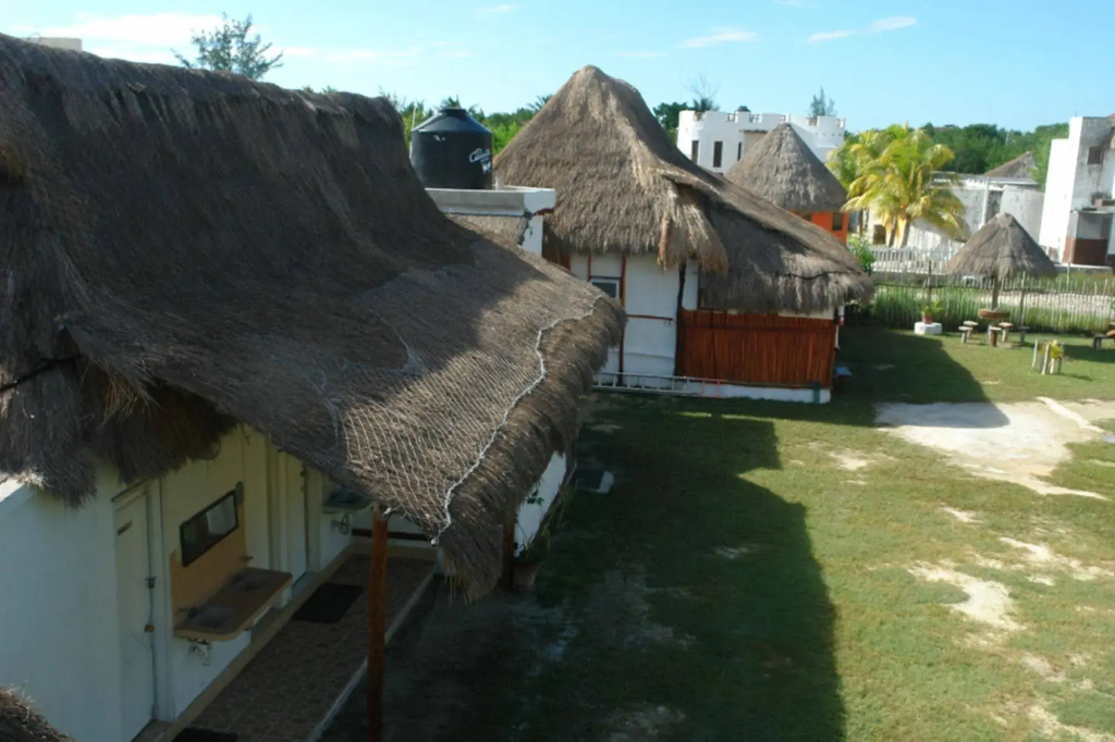 Golden Paradise Hostel