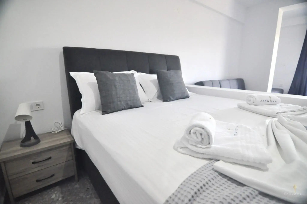 Zennova #29 Sirene Luxury Studio