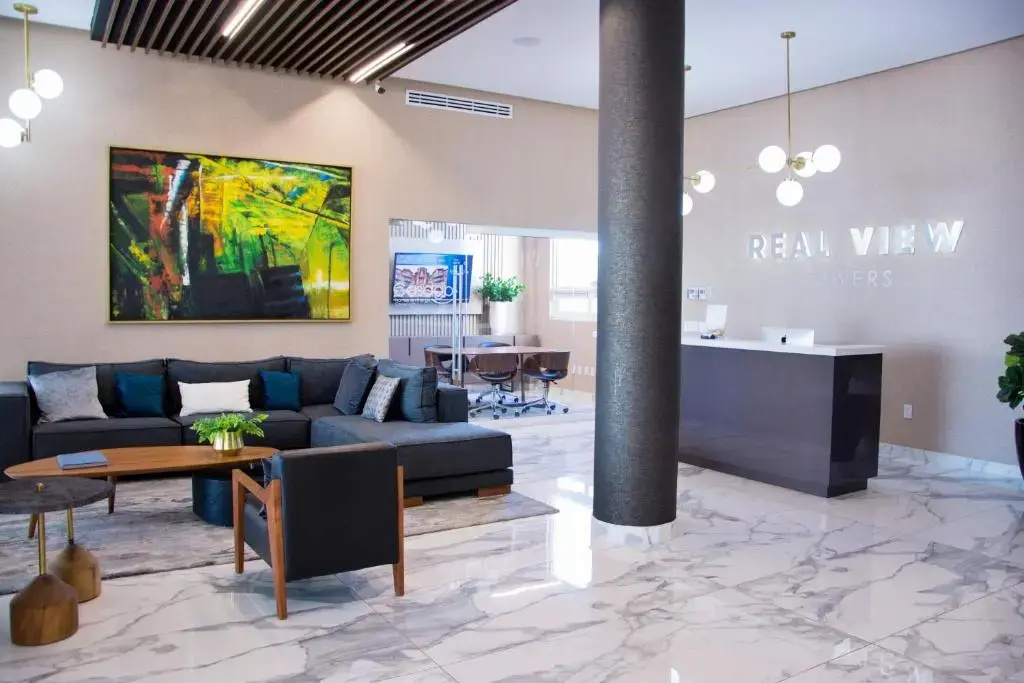 Real View Towers E105 by Casago