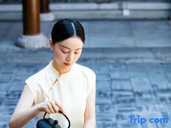 Xichang Qianxun Tangji SCHOLARS Hotel
