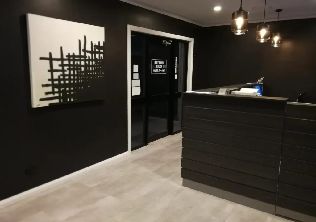 Addison Motor Inn