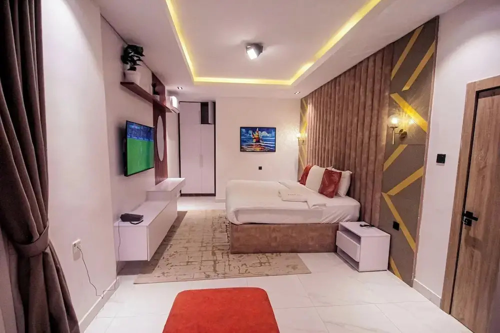 Benin City Blissful Apartment - Cozy 2BR Retreat