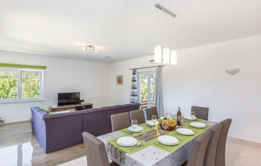 Awesome Home in Blato na Cetini With Wifi and 4 Bedrooms