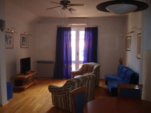 Pansion Lorenta