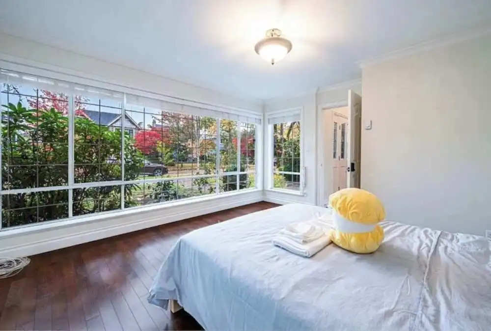 Comfortable Room in a Shared Home