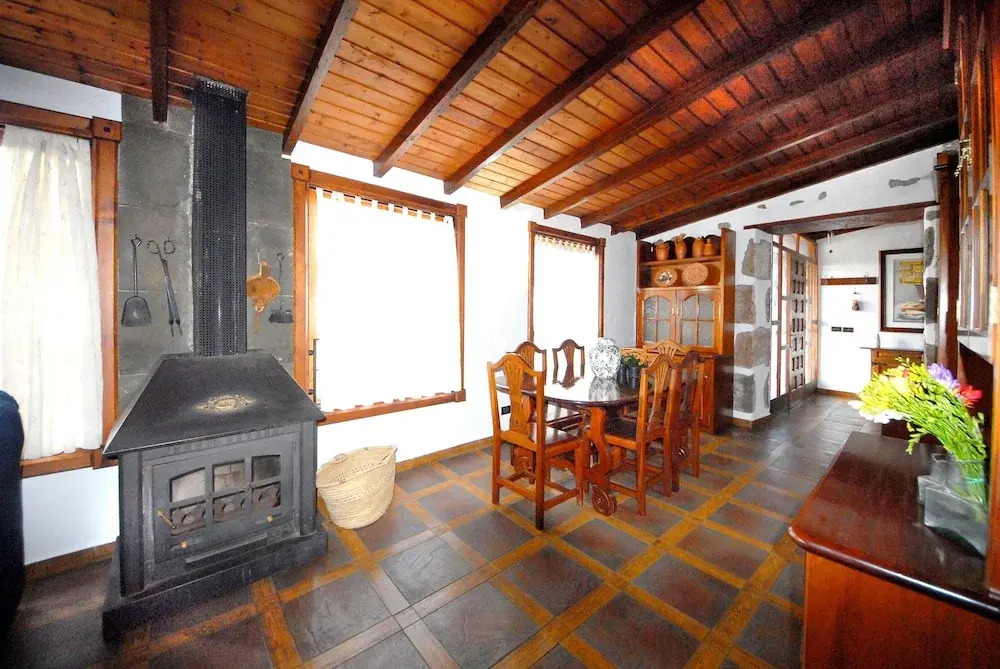 House With 3 Bedrooms in Icod de los Vinos, With Wonderful sea View, E