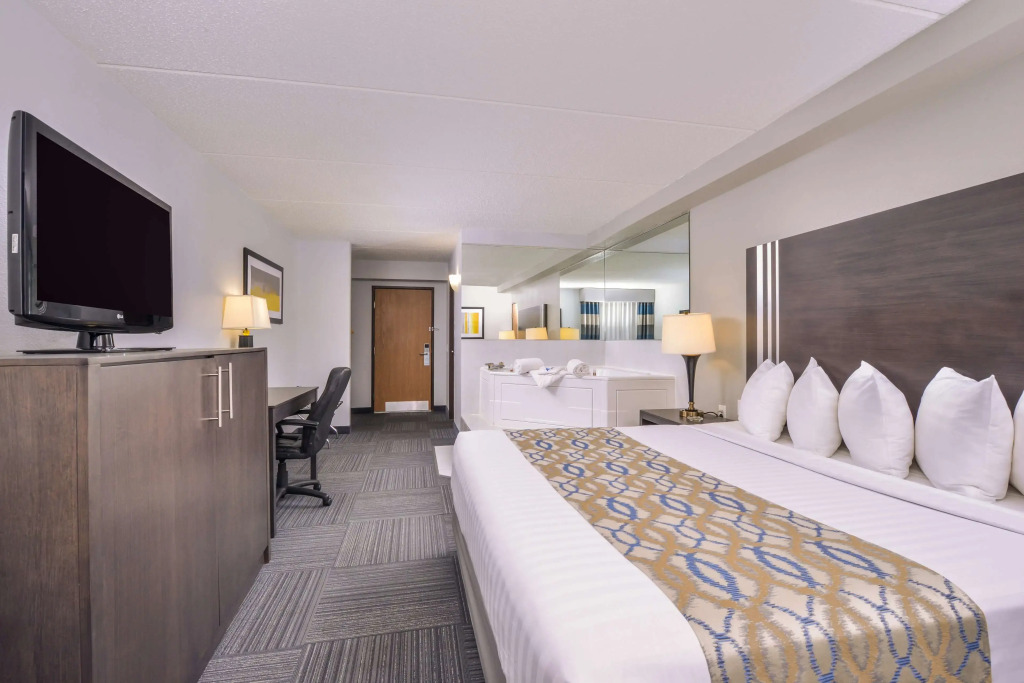 Best Western Naperville Inn