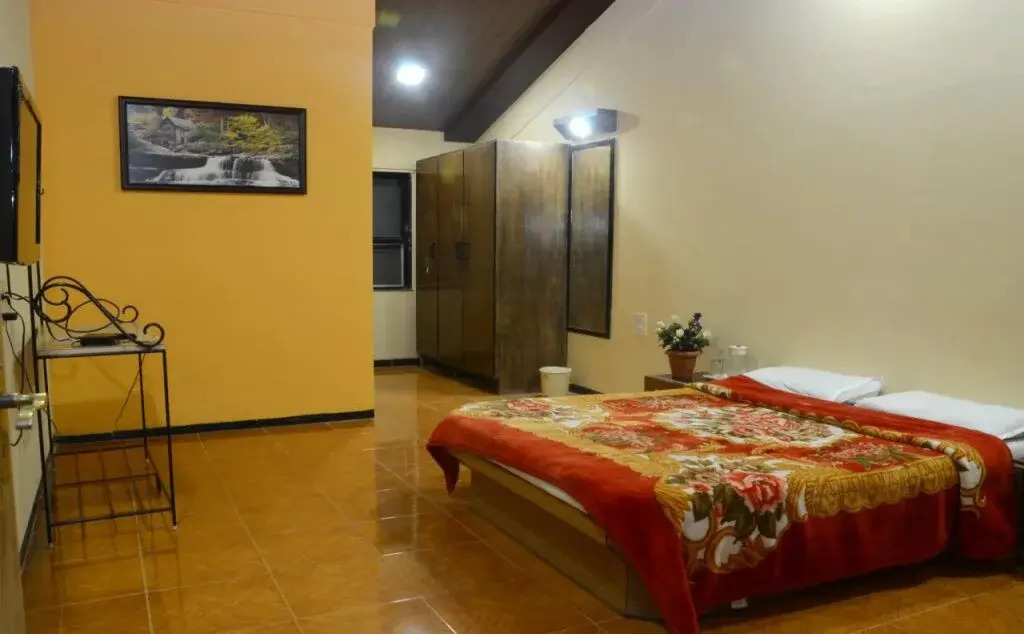 Hotel Arya