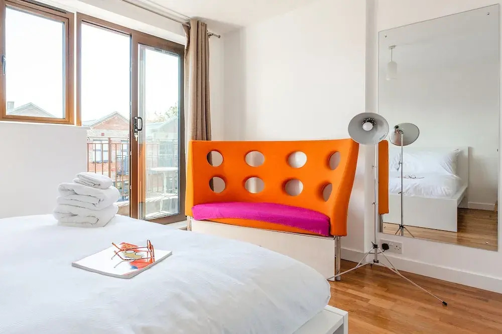2 Bedroom Split Level Flat In The Heart Of Camden