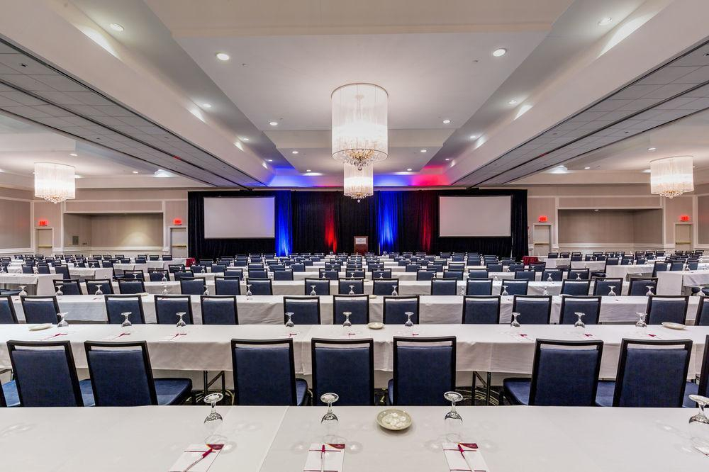 University Plaza Hotel And Conference Center
