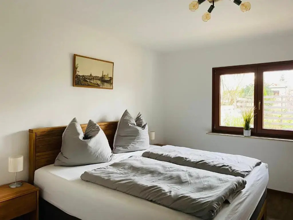 Ferienhaus Elbharmonie - Hunde willkommen, Garten vollständig umzäunt, Pool, Kamin und Spielzimmer - super für Familientreffen