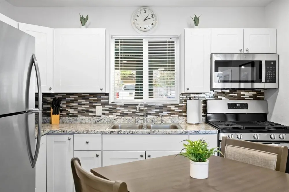 15 Chelsea Place 1 Bedroom Condo by RedAwning