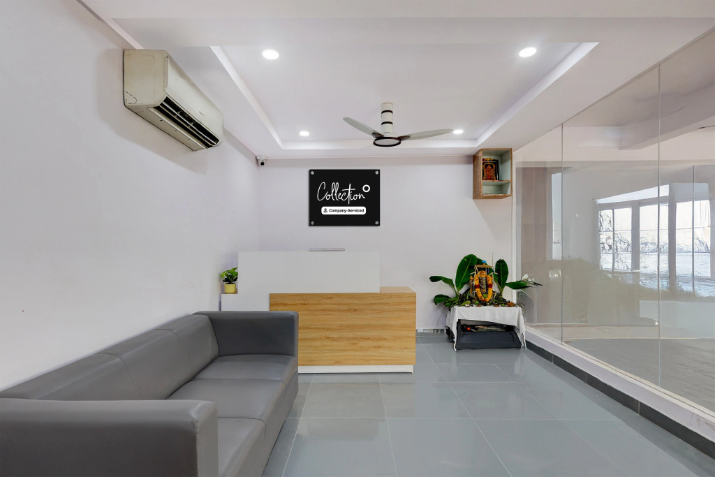 Super OYO Collection O Dr. NTR University Of Health Sciences Formerly Hotel V Elite