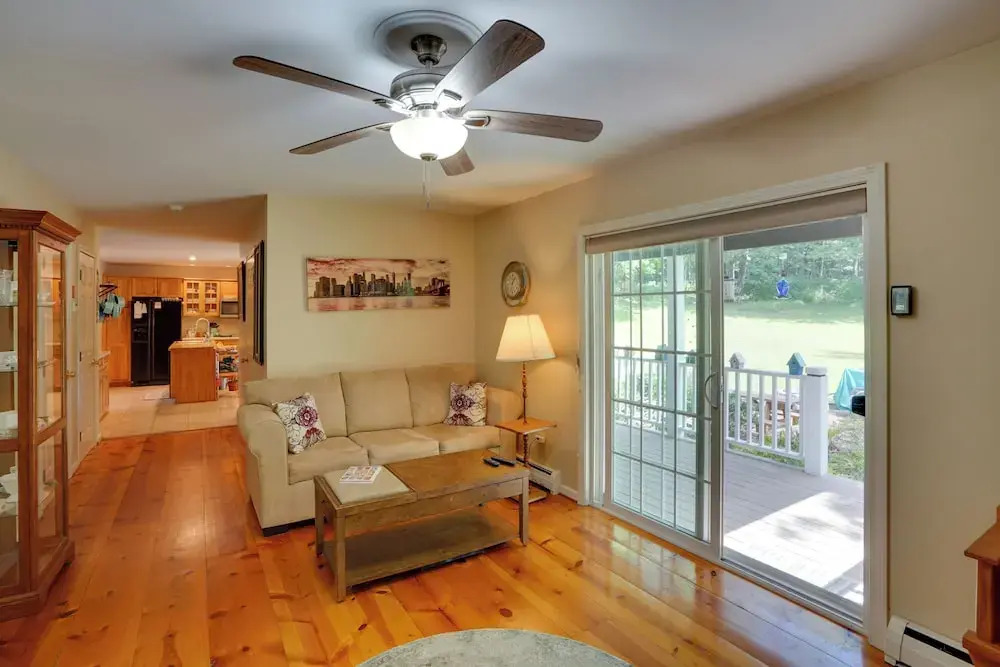 Pittsfield Home w/ Deck - 12 Mi to Jiminy Peak!