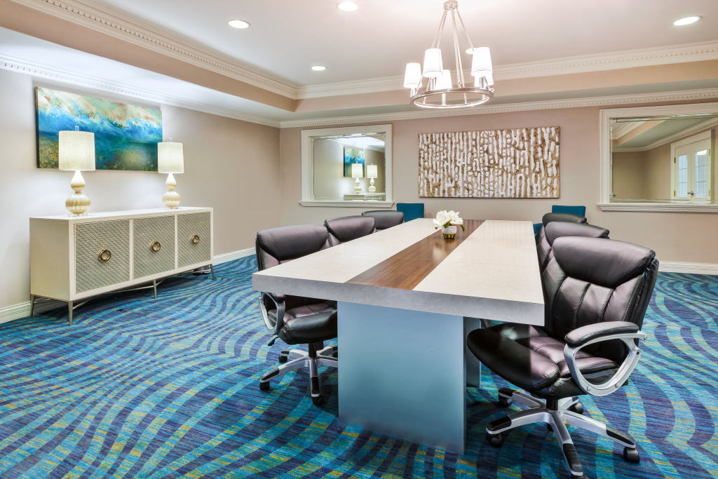 Holiday Inn Express & Suites - North Carmel / Westfield by IHG