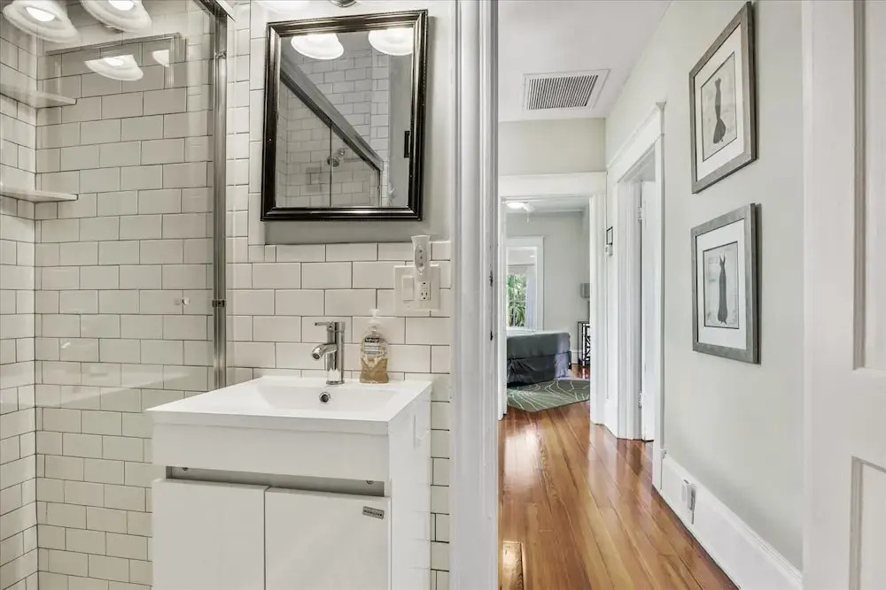 Casa Doble - Two Units, One Location!