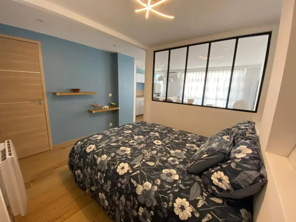 Studio 30 M2 Hyper centre, Neuf, Parking Gratuit, 3 Étoiles