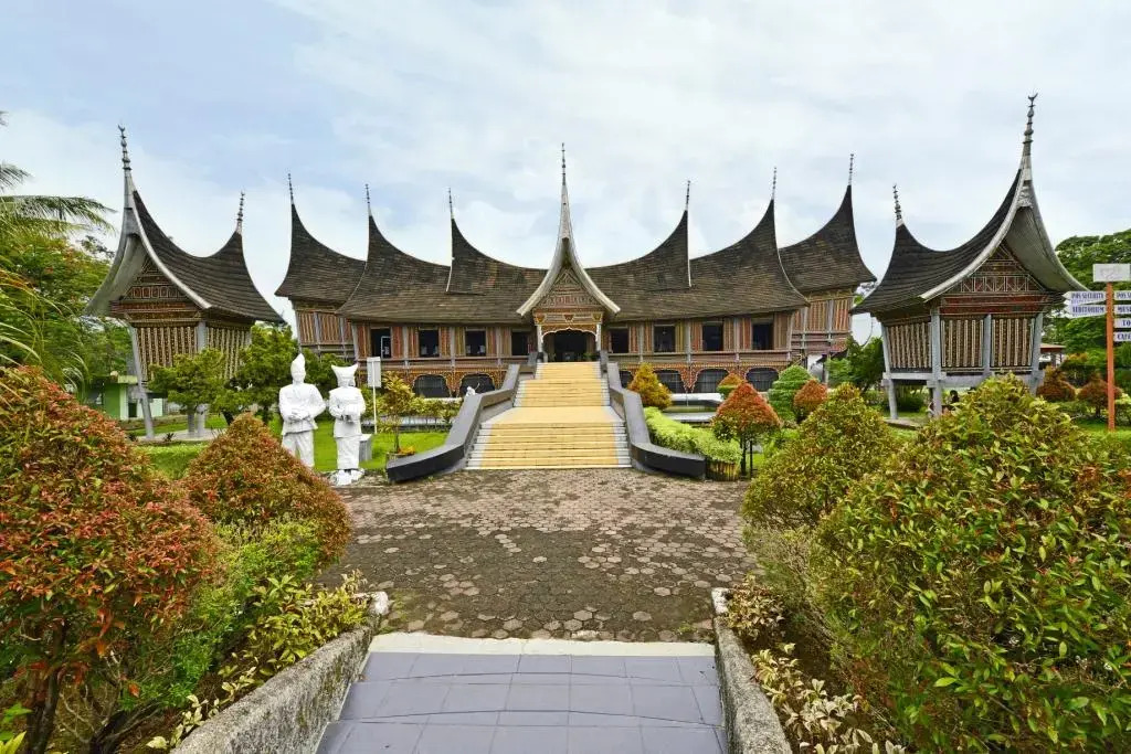 Whiz Prime Hotel Khatib Sulaiman Padang