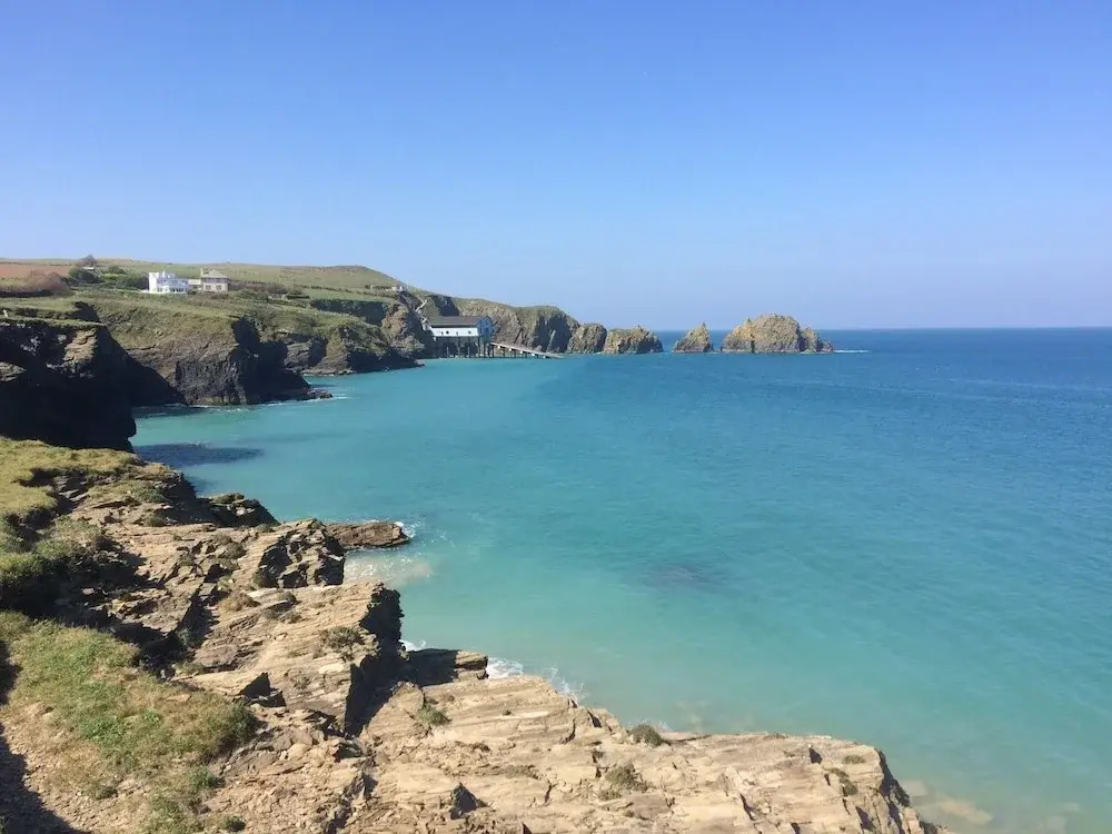 Stunning Cliff Edge Apartment in Newquay