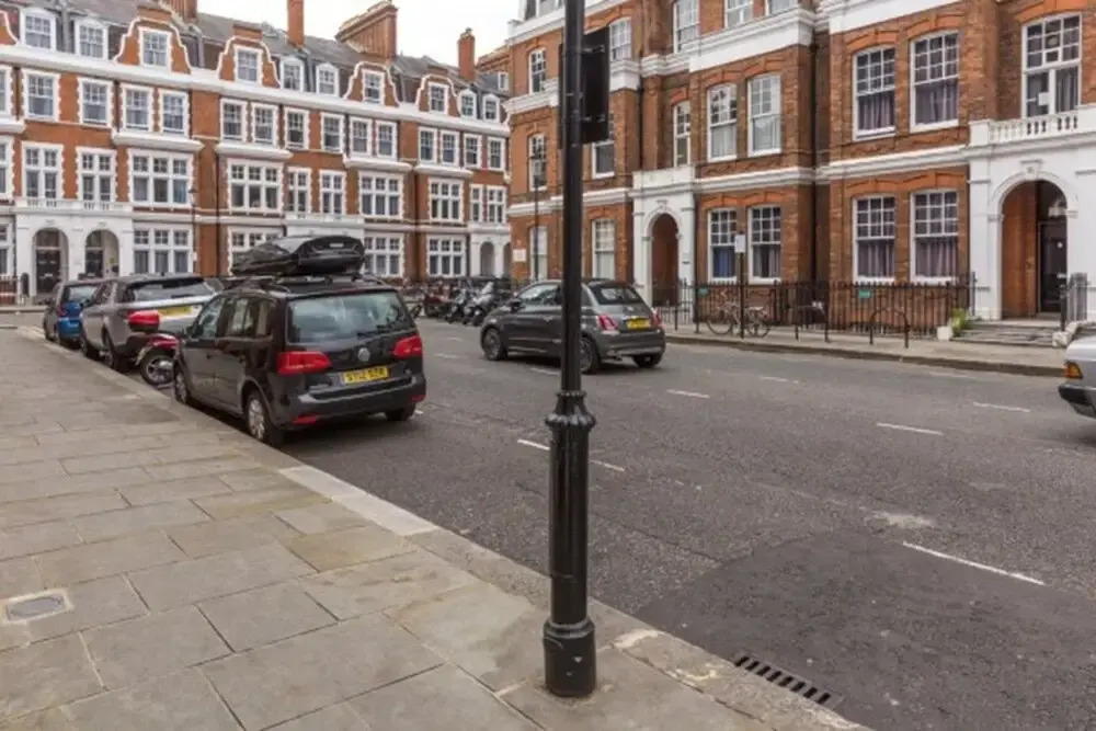 Eson2 - The South Kensington Loft
