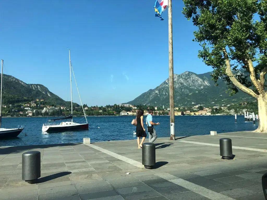 A Dream On The Lake