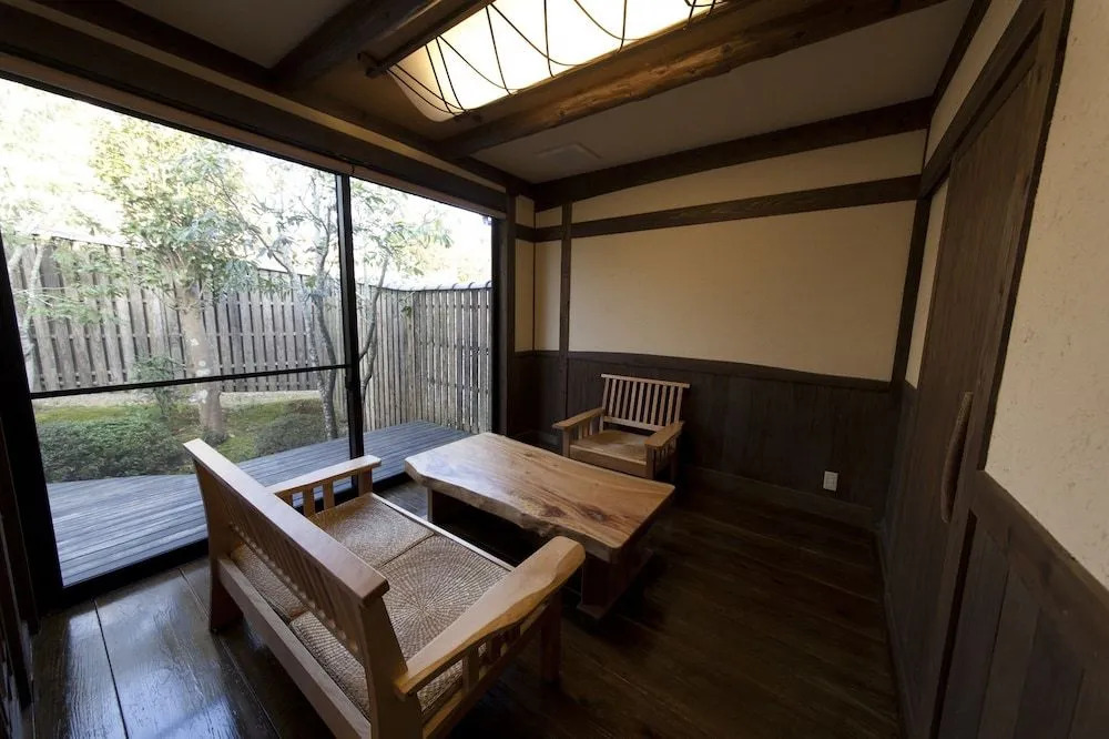 Gokuraku Onsen Takumi no Yado