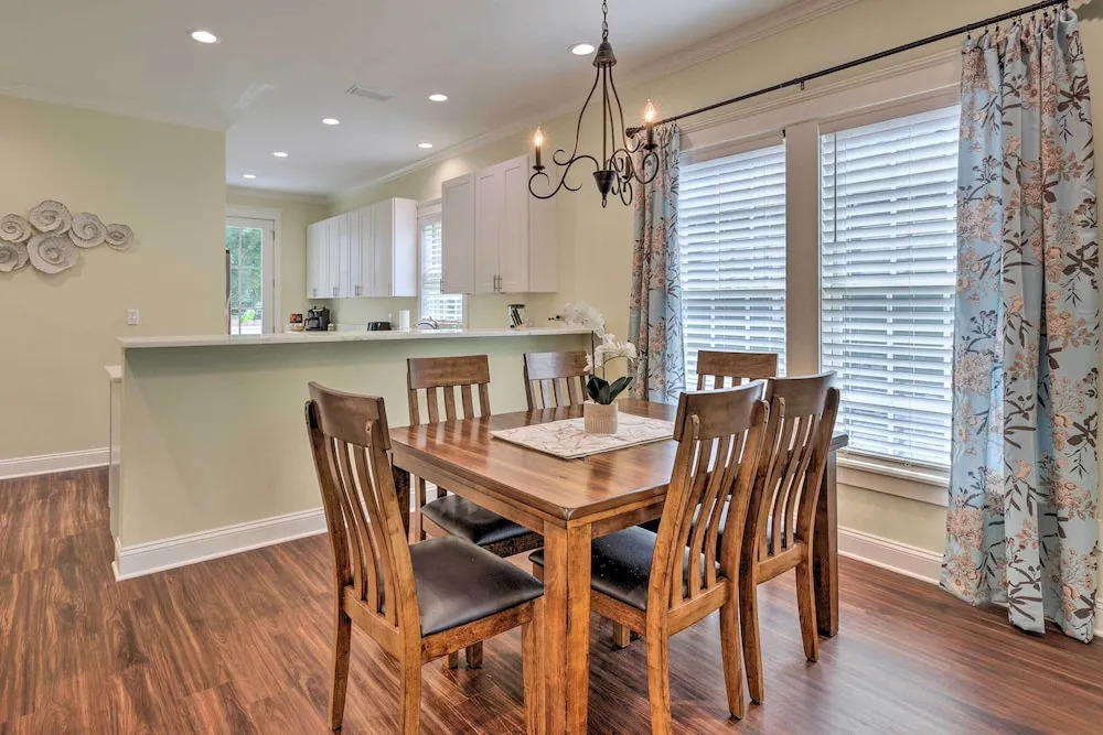 2 Mi to Dauphin St! Charming Home in Mobile