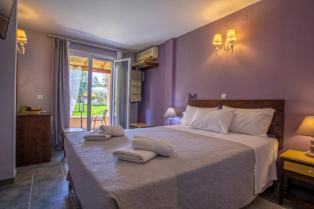 Tellis Holiday Rooms