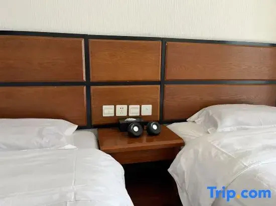 Shitu | The Lunar Sanctum · Full Seaview Cloud Vacation Boutique Stay (Dali Erhai)