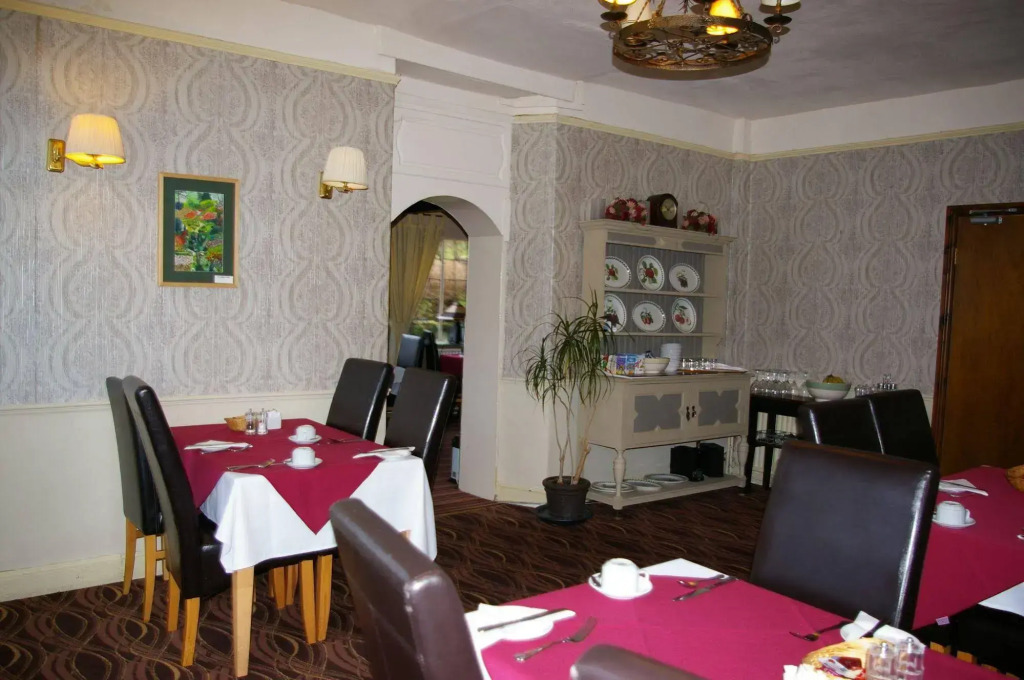 Elens Castle Bed, Breakfast and Bar